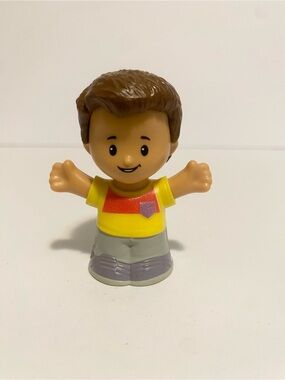 Little People Boy Kid Person Yellow Shirt School Playset Play Yard 4/$20 🛑